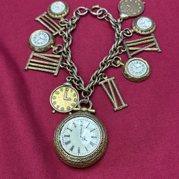 Arthur Pepper “ART” Signed VTG Timepiece Theme Charm Bracelet - Picture 13 of 13